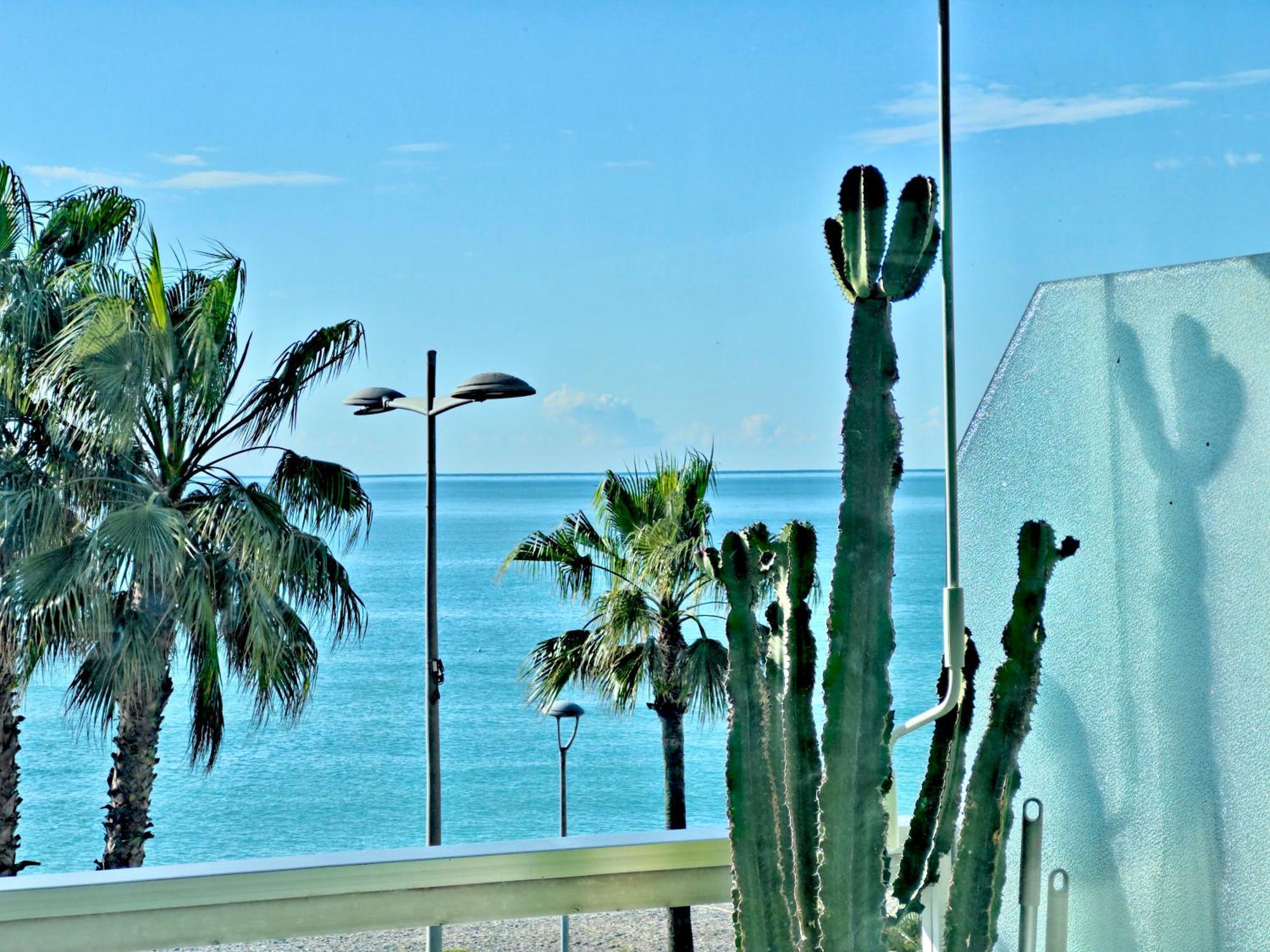 Panoramic Sea View Studio 24H Checkin Cagnes-sur-Mer Luaran gambar