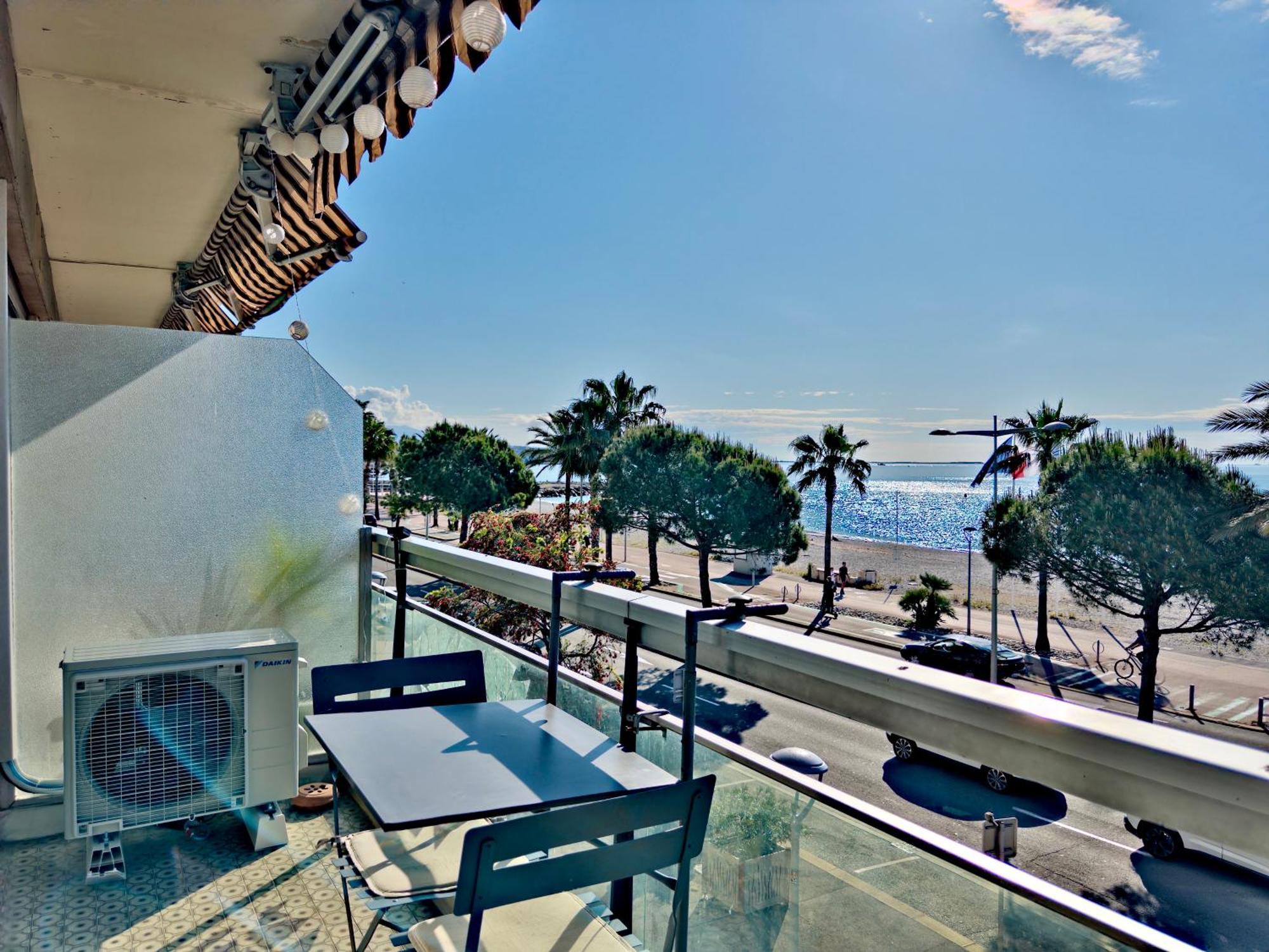 Panoramic Sea View Studio 24H Checkin Cagnes-sur-Mer Luaran gambar
