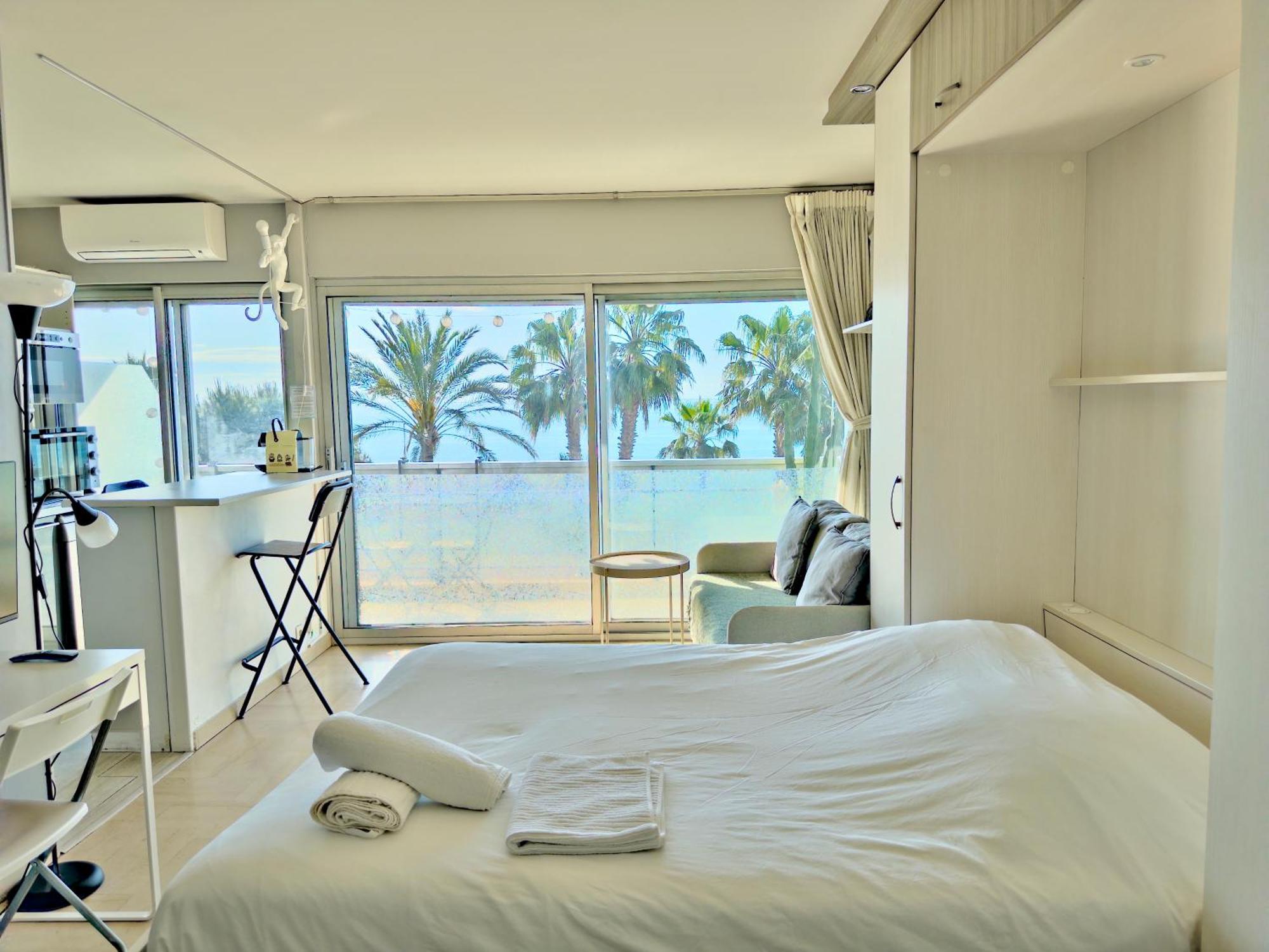 Panoramic Sea View Studio 24H Checkin Cagnes-sur-Mer Luaran gambar
